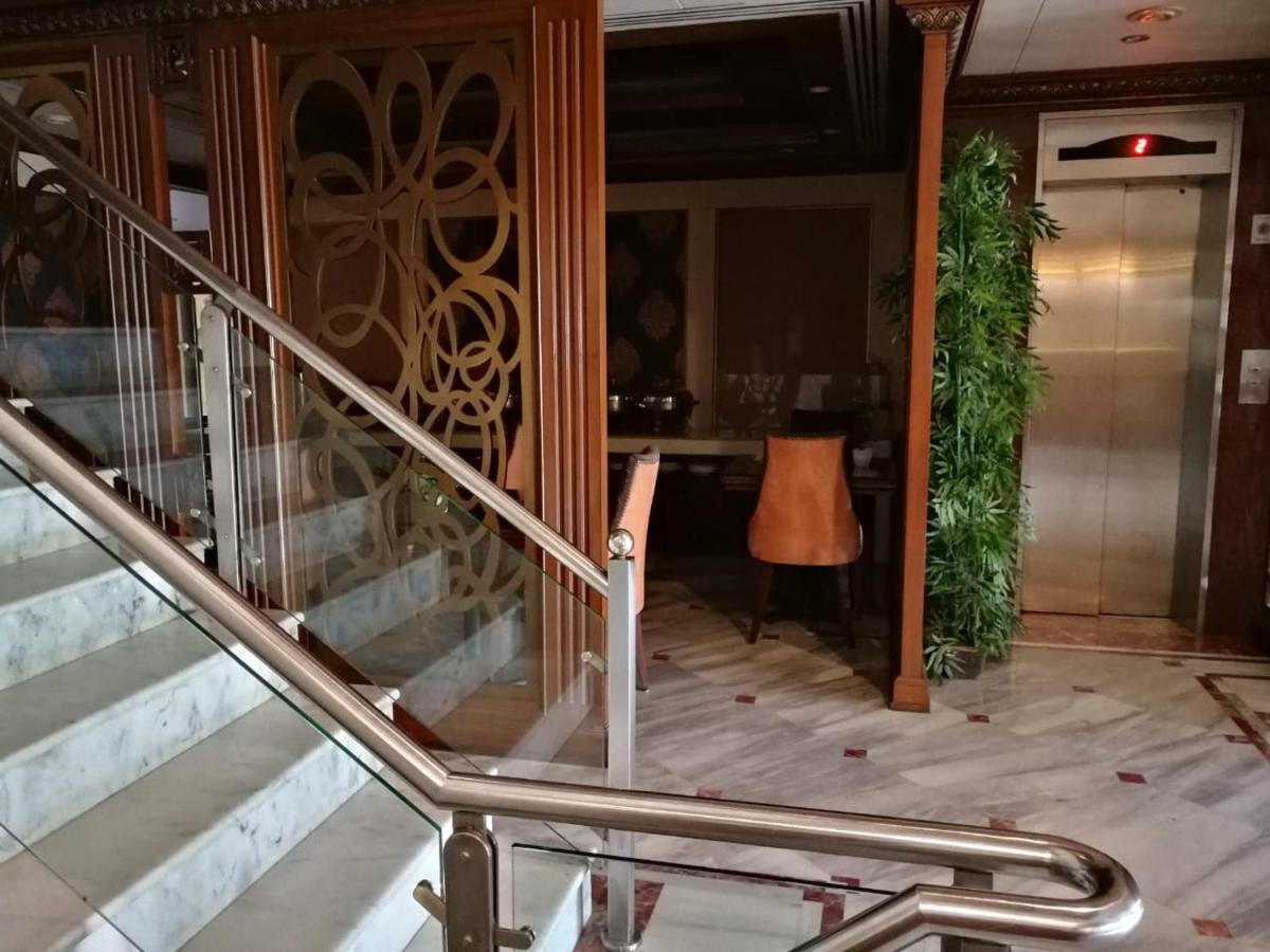 Regency Inn Hotel Lahore Exteriör bild