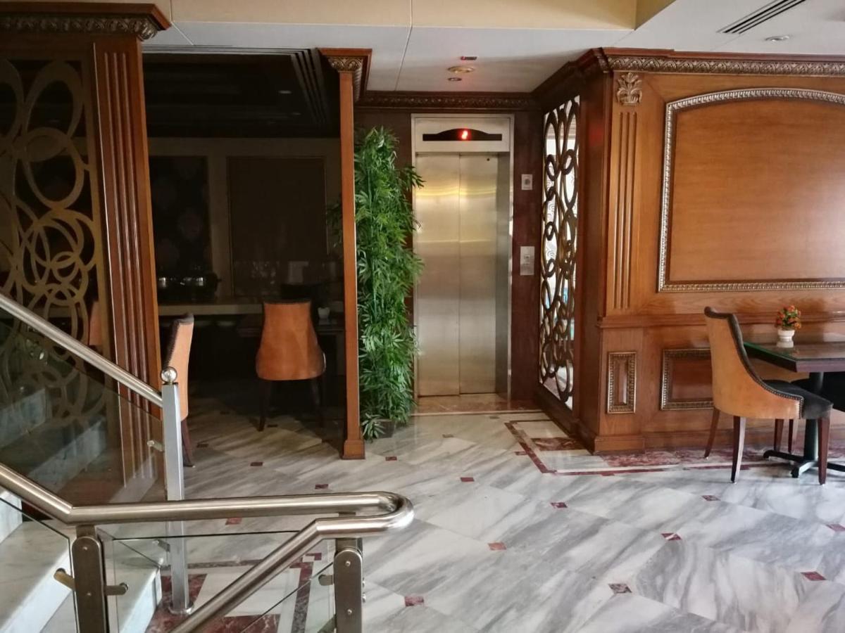 Regency Inn Hotel Lahore Exteriör bild