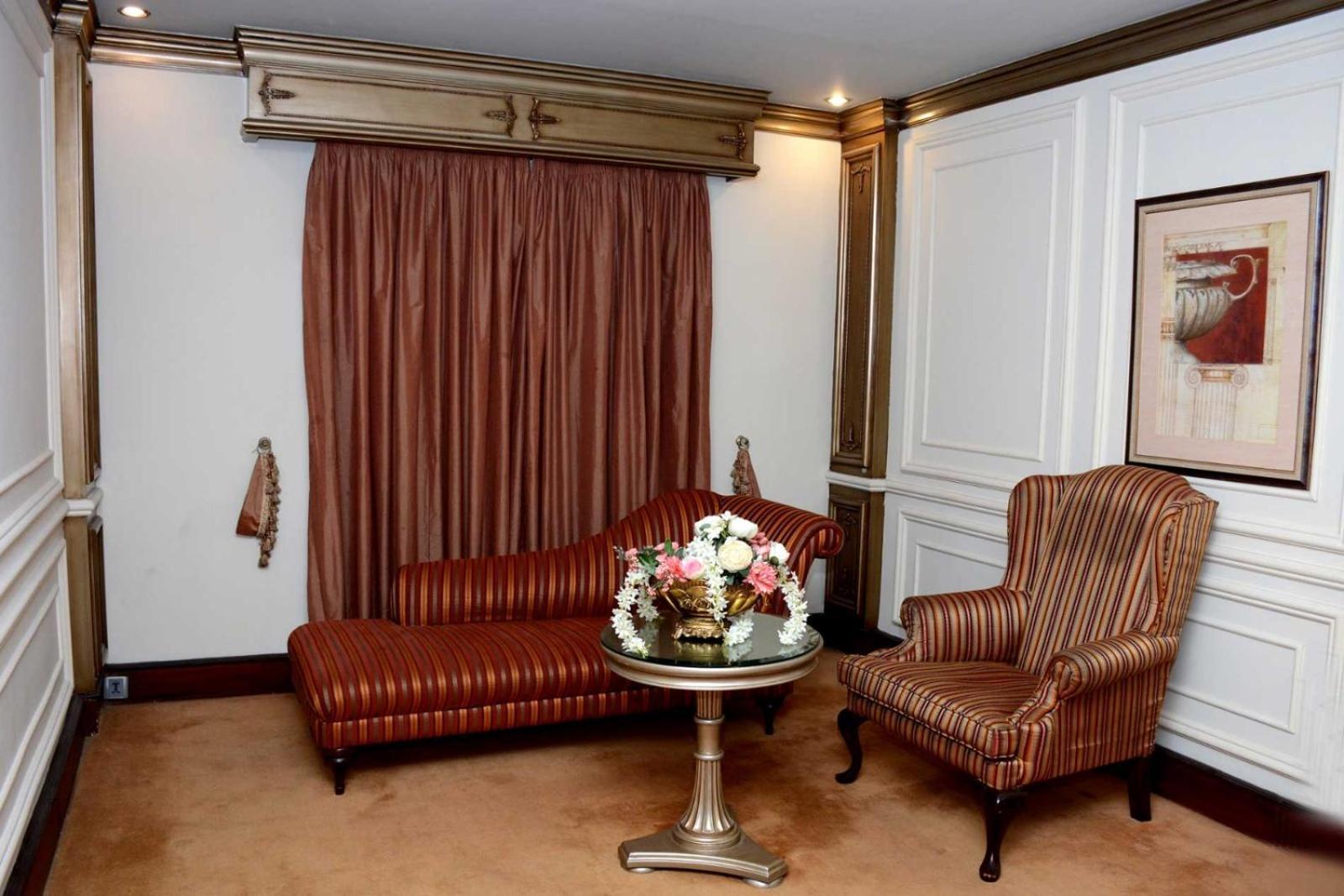 Regency Inn Hotel Lahore Exteriör bild