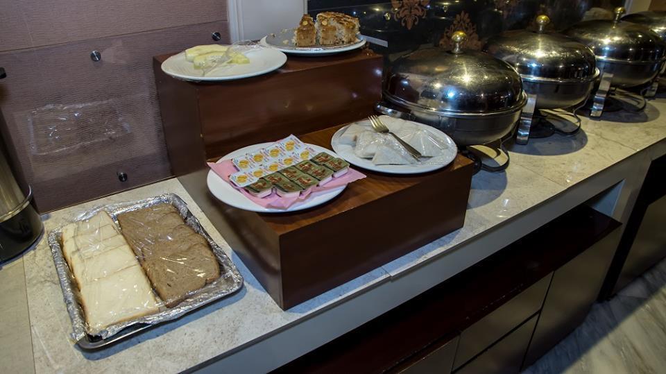 Regency Inn Hotel Lahore Exteriör bild
