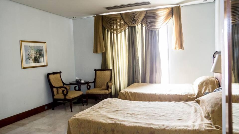 Regency Inn Hotel Lahore Exteriör bild